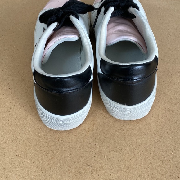Star Sneakers. Pink/White/Black with Leopard Stars. Size 10 - Picture 4 of 7